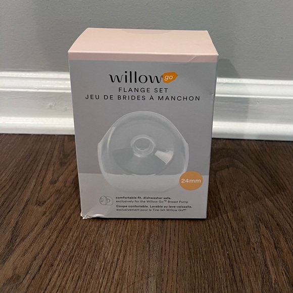Willow Go Breast Pump Flange Set 24mm - Picture 1 of 3